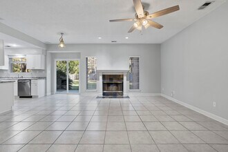 9524 Pointe Aux Chenes Rd in Ocean Springs, MS - Building Photo - Building Photo