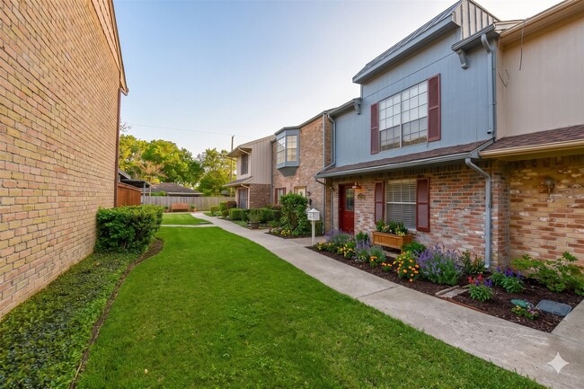 property at 1069 Willow Oaks Cir