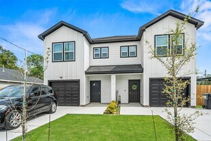 6719 Roanoke St, Unit A in Houston, TX - Building Photo