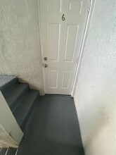 1700 NW 22nd Ct in Miami, FL - Foto de edificio - Building Photo