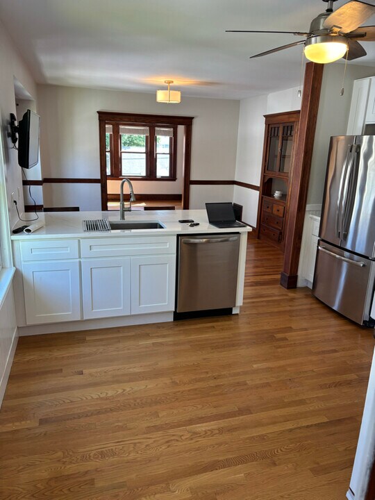 13 Ryden St in Quincy, MA - Building Photo