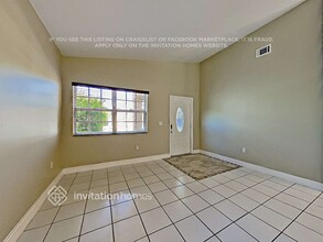 8972 NW 148th St in Hialeah, FL - Building Photo - Building Photo