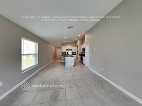 15527 Miller Creek Dr in Sun City Center, FL - Building Photo - Building Photo