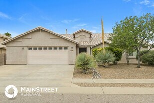 10614 E Bridgeport St in Tucson, AZ - Building Photo