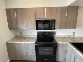 2275 N Cable Rd, Unit 194 in Lima, OH - Building Photo - Building Photo