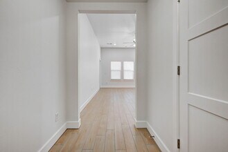 323 Woodrock St in Harrah, OK - Building Photo - Building Photo