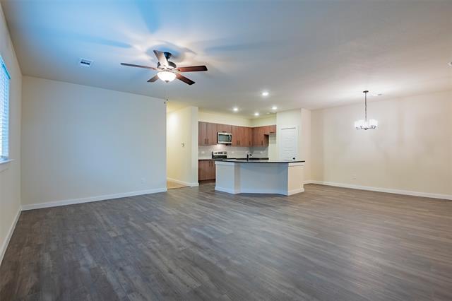 725 Blackland dr in Venus, TX - Building Photo - Building Photo