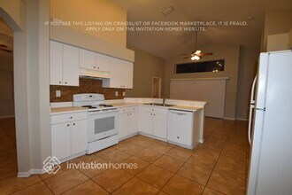 1011 Snead Ave in Sarasota, FL - Foto de edificio - Building Photo