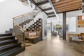 1028 23rd St in Santa Monica, CA - Foto de edificio - Building Photo