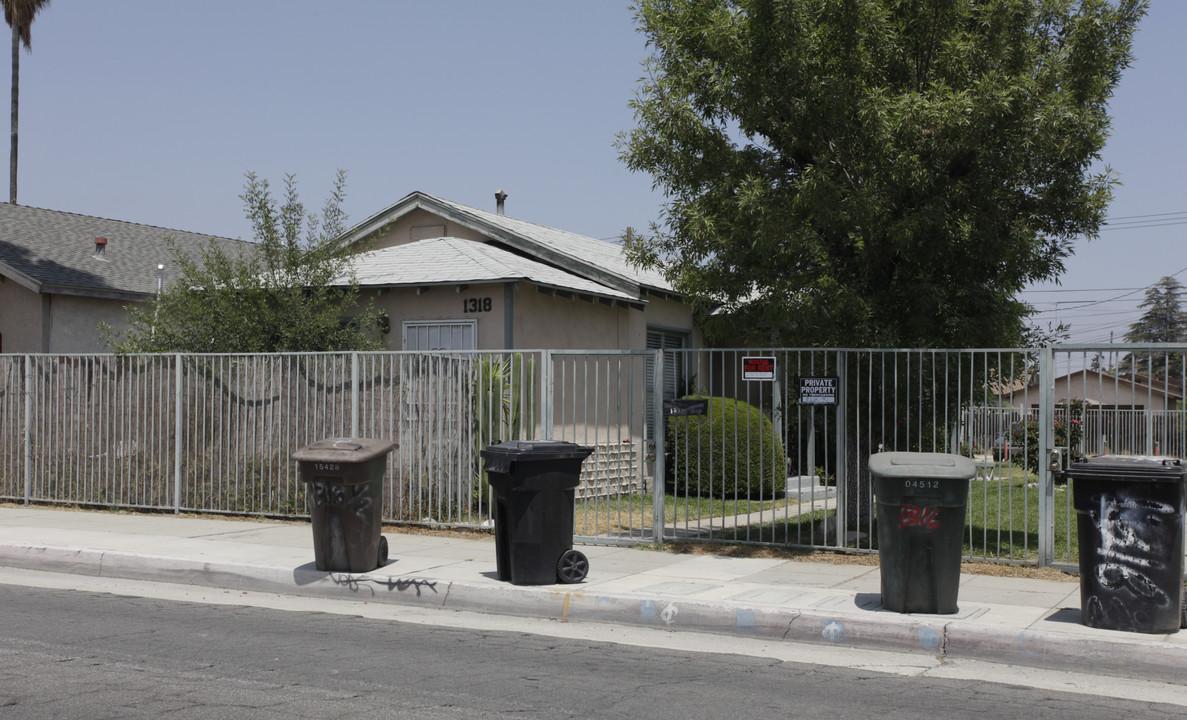 1316 N Mt Vernon Ave in Colton, CA - Foto de edificio