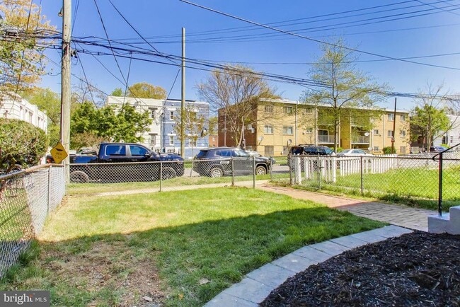 property at 4609 Hillside Rd SE