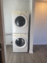 1315 Credle Rd in Virginia Beach, VA - Foto de edificio - Building Photo