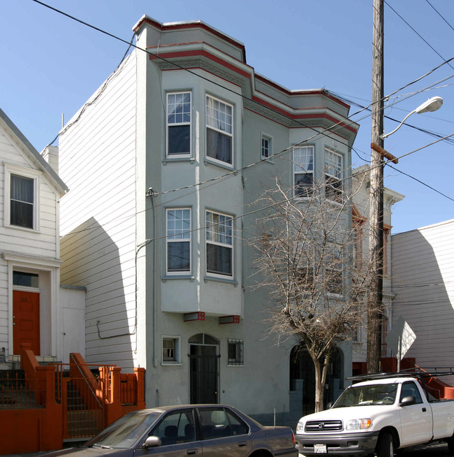 876 Treat Ave in San Francisco, CA - Building Photo - Building Photo