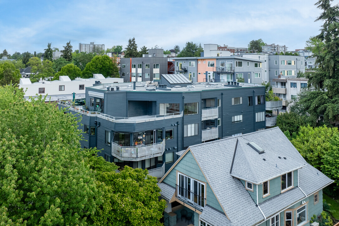 116 11th Ave E in Seattle, WA - Foto de edificio