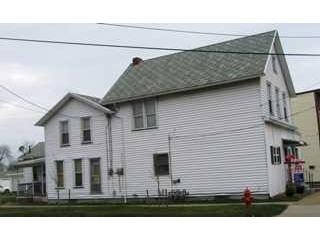 196 E Lake Shore Dr in Dunkirk, NY - Foto de edificio - Building Photo