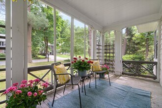 81 Avalon Rd in Waban, MA - Building Photo - Building Photo