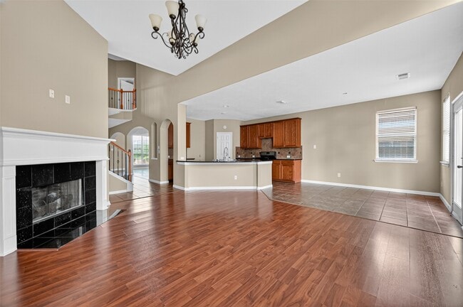 16919 Creek Mountain Dr