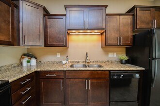 7438 S Louise Ave in Sioux Falls, SD - Building Photo - Building Photo