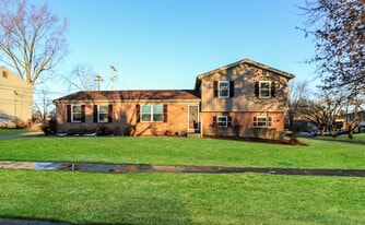 250 Francisridge Dr in Cincinnati, OH - Building Photo