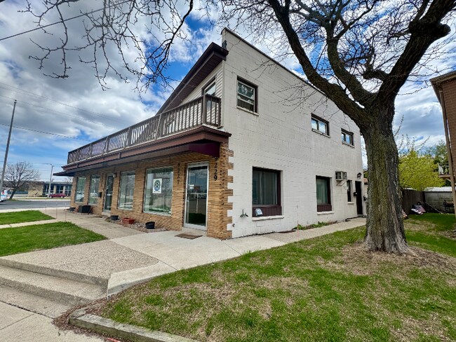9229 Beloit Rd in Milwaukee, WI - Building Photo - Building Photo