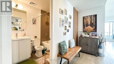 225 Sumach St in Toronto, ON - Building Photo - Building Photo