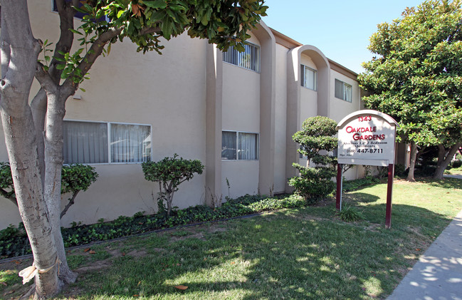 Oakdale Gardens in El Cajon, CA - Building Photo - Building Photo