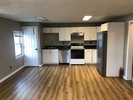 537 N Derr Dr in Lewisburg, PA - Building Photo