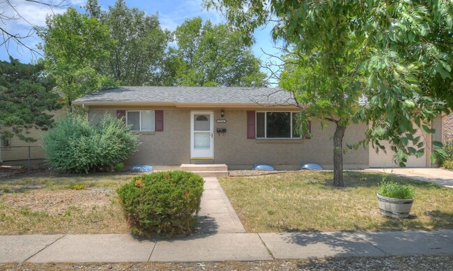 1614 Dixon Dr in Colorado Springs, CO - Building Photo - Building Photo