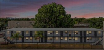 1306 NW 61st St, Unit Unit 6 in Miami, FL - Building Photo