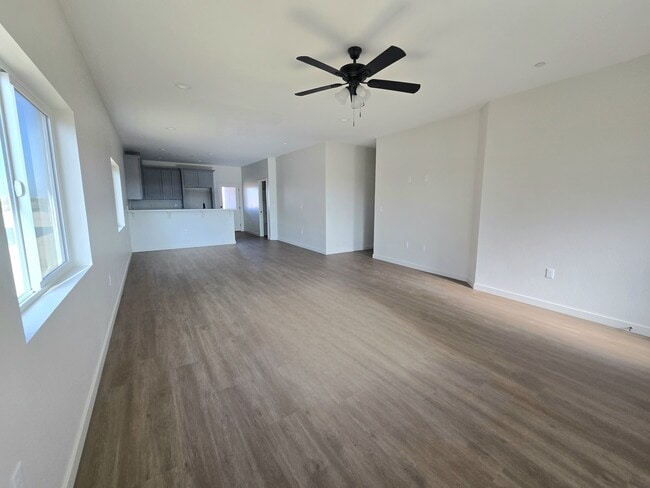 17481 Granada Dr in California City, CA - Building Photo - Building Photo