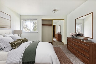 Timberline Apartments in Tigard, OR - Building Photo