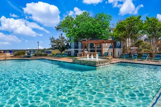 Cliffs at Barton Creek in Austin, TX - Foto de edificio - Building Photo