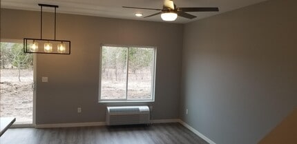 460 Washington St in Amherst, WI - Building Photo - Building Photo