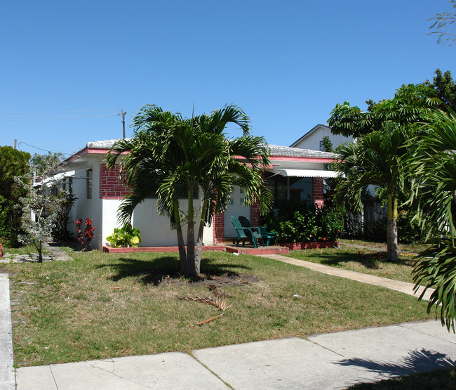 1853-1857 Madison St in Hollywood, FL - Building Photo - Building Photo