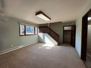 560 Wigwam Way in Fairbanks, AK - Building Photo - Building Photo