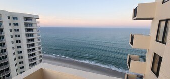 2947 S Atlantic Ave, Unit 2006 in Daytona Beach Shores, FL - Building Photo