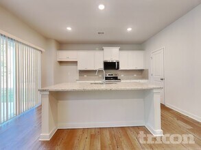 5254 Mulberry Crk Wy in Flowery Branch, GA - Foto de edificio - Building Photo