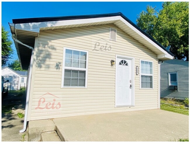 property at 113 Orchard Ave