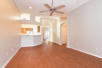 601 Straw Lake Dr in Brandon, FL - Foto de edificio - Building Photo