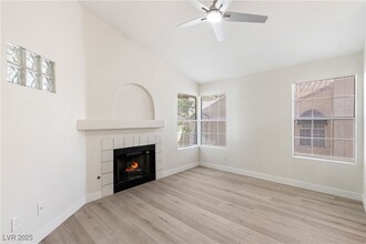 2251 Wigwam Pkwy in Henderson, NV - Building Photo - Building Photo