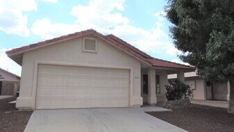 954 Escondido Dr in Sierra Vista, AZ - Building Photo