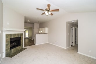 465 Oakland Hills Dr in Oakland, TN - Building Photo - Building Photo