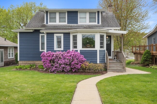 property at 2405 Grove Ln