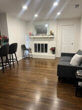 6130 Winview Dr in Forest Park, GA - Foto de edificio - Building Photo