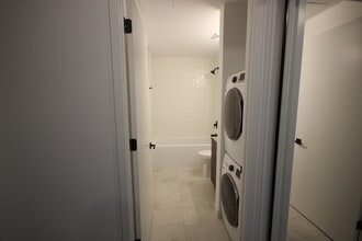 Highland Commons in Toronto, ON - Building Photo - Building Photo