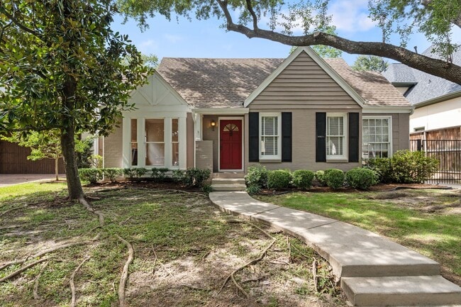 property at 2910 Plumb St