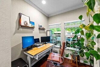 800 Prospect Ave in Austin, TX - Building Photo - Building Photo