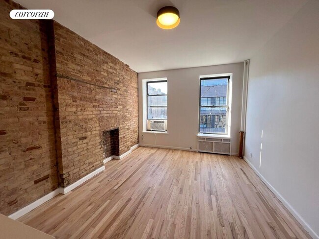 139 W 83rd St
