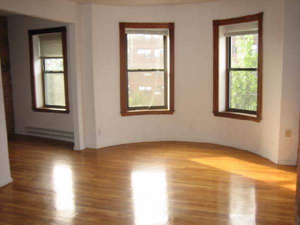 property at 752 Tremont St
