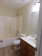 308 Daniels St in New Bern, NC - Building Photo - Building Photo